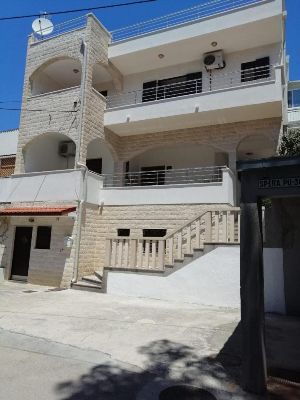 Apartment Vesna Τρογκίρ Εξωτερικό φωτογραφία